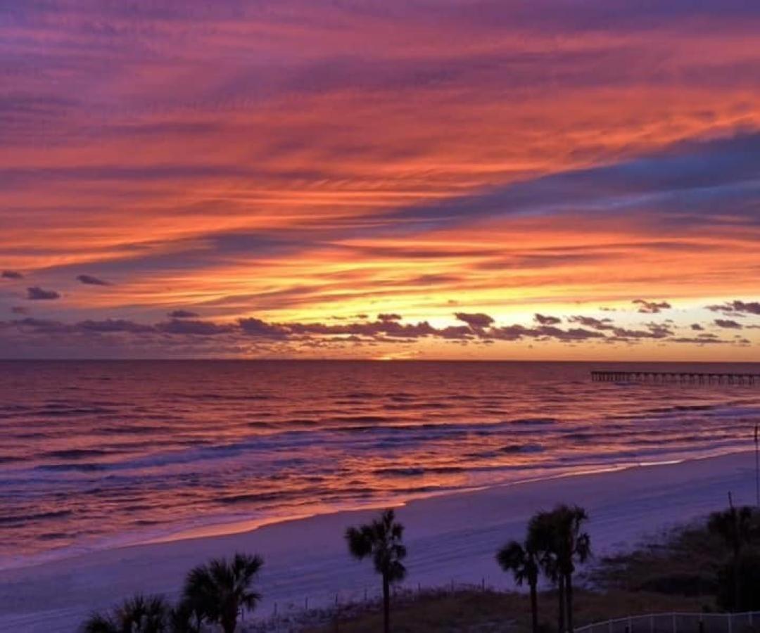 Mariner West 605 'flip Flops & Sunsets' Holiday home *